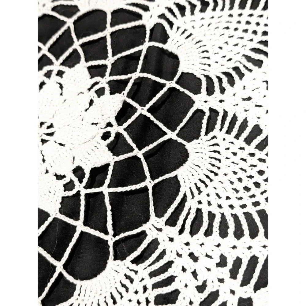 Handmade Round Flower Crochet Table Cloth Size‎ 72